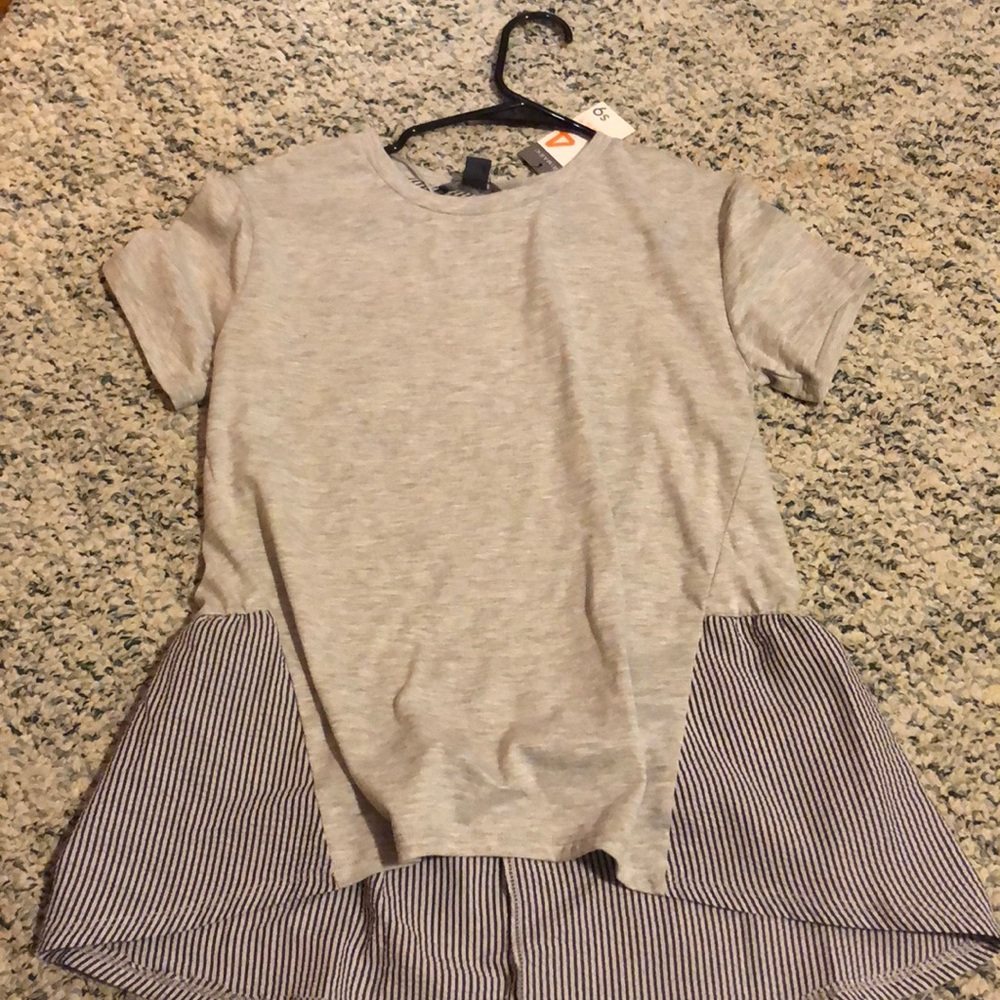 short sleeve shirt
